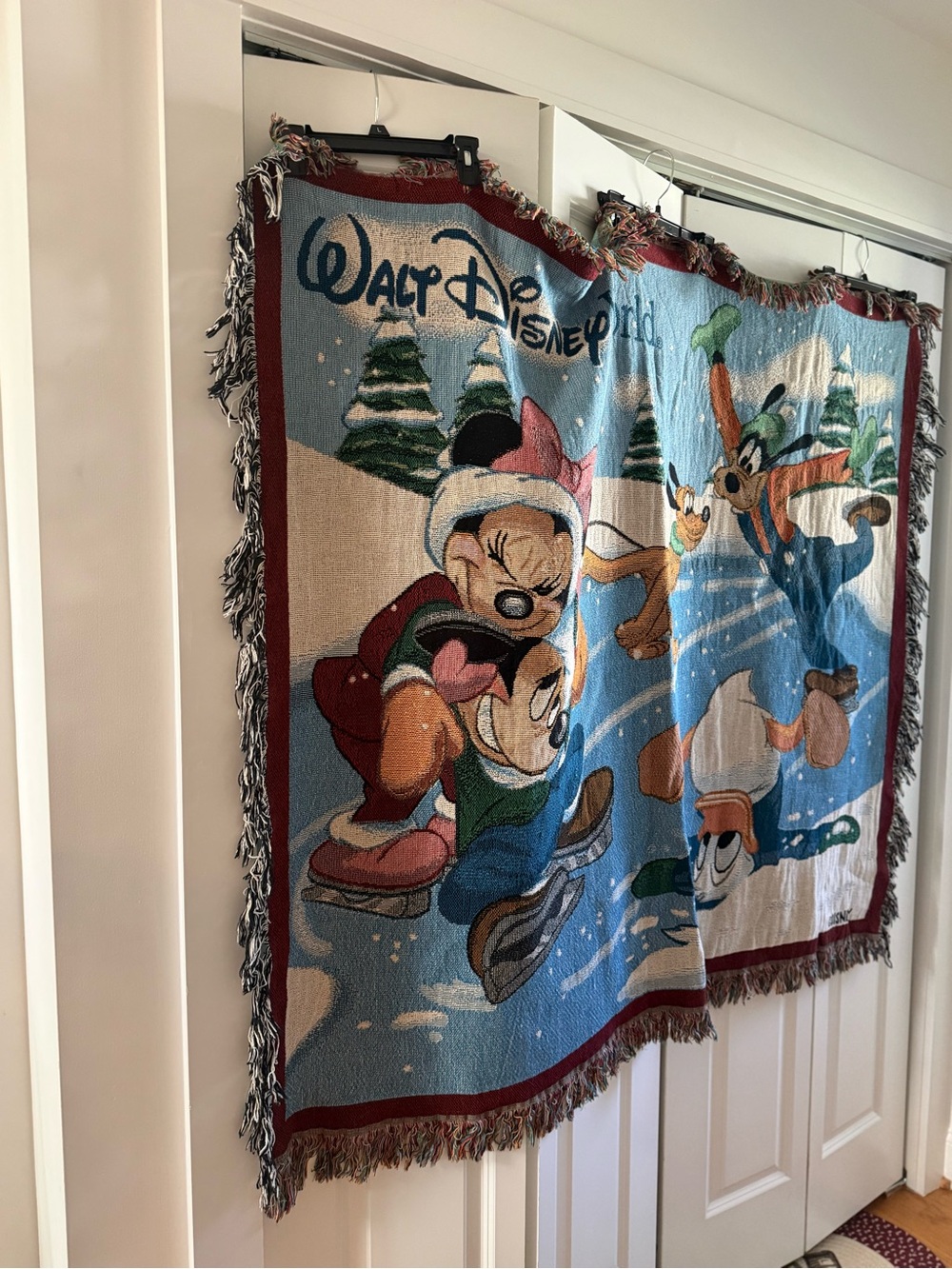 Gorgeous Disney World Vintage Mickey Holiday Skating Tapestry Throw